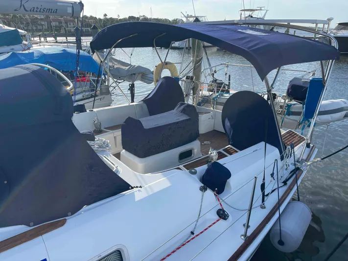 Karisma Yacht Photos Pics 