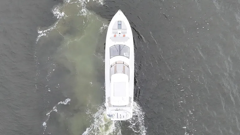 Engine Warranty X Seakeeper Yacht Photos Pics 