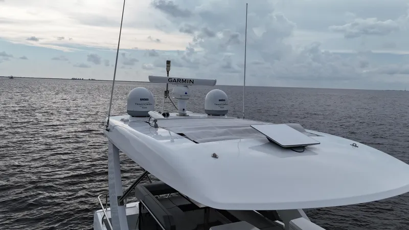 Engine Warranty X Seakeeper Yacht Photos Pics 