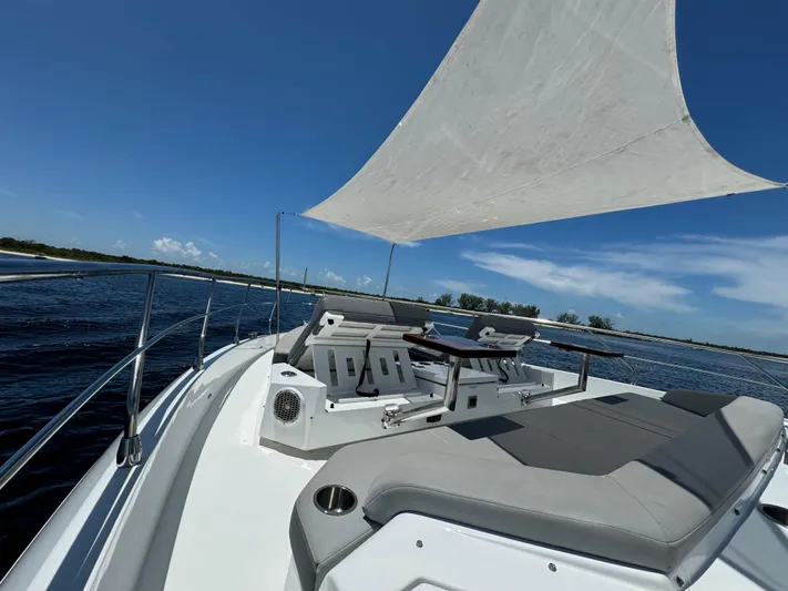 Engine Warranty X Seakeeper Yacht Photos Pics 