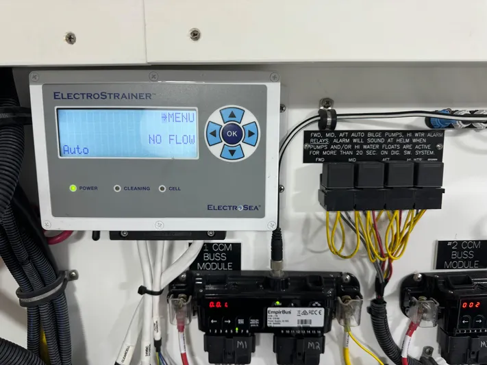 Engine Warranty X Seakeeper Yacht Photos Pics 