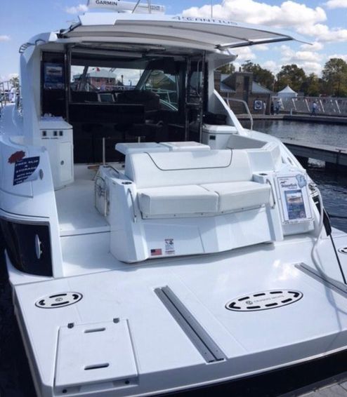 2017-45-cruisers-yachts-45-cantius