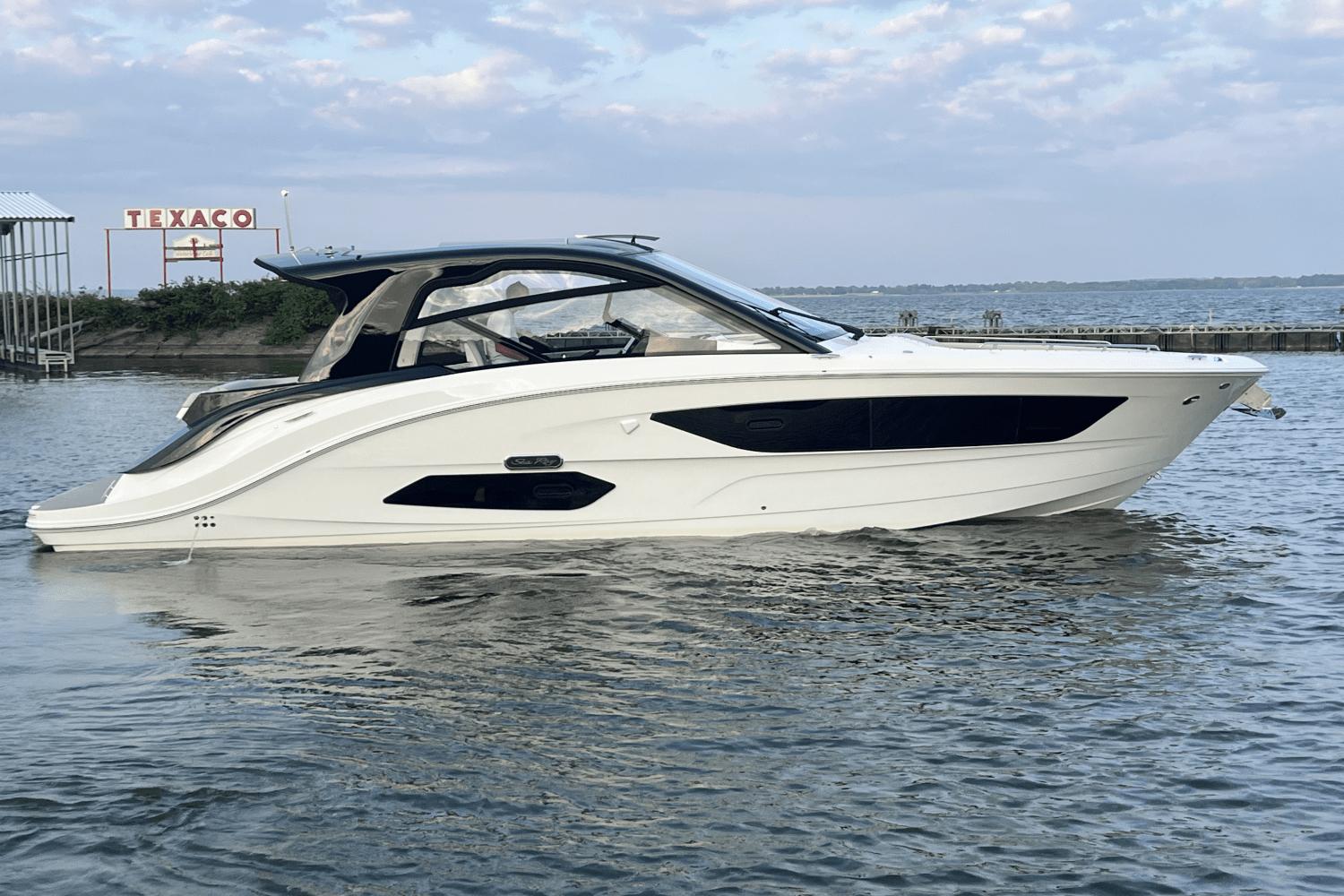 2024 Sea Ray 370 Sundancer Sports Cruiser for sale YachtWorld