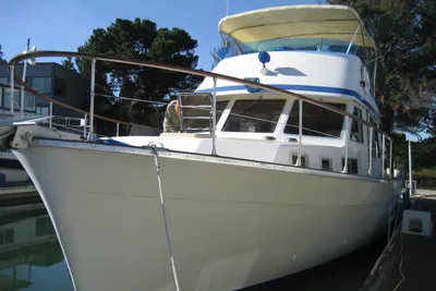 Tollycraft 48 Cockpit Motor Yacht