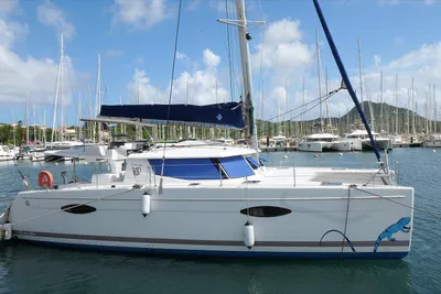 Fountaine Pajot Helia 44