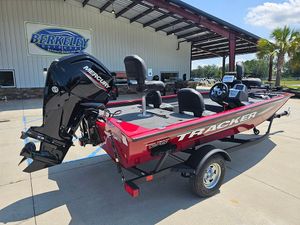 2025 Tracker Boats Pro Team 175 TF Crappie Edition