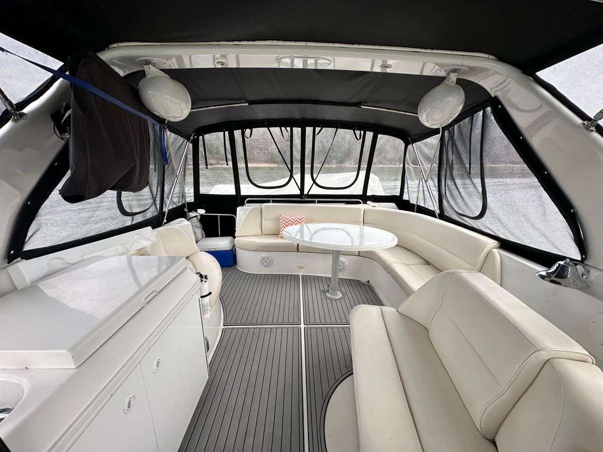 2001 Carver 59 