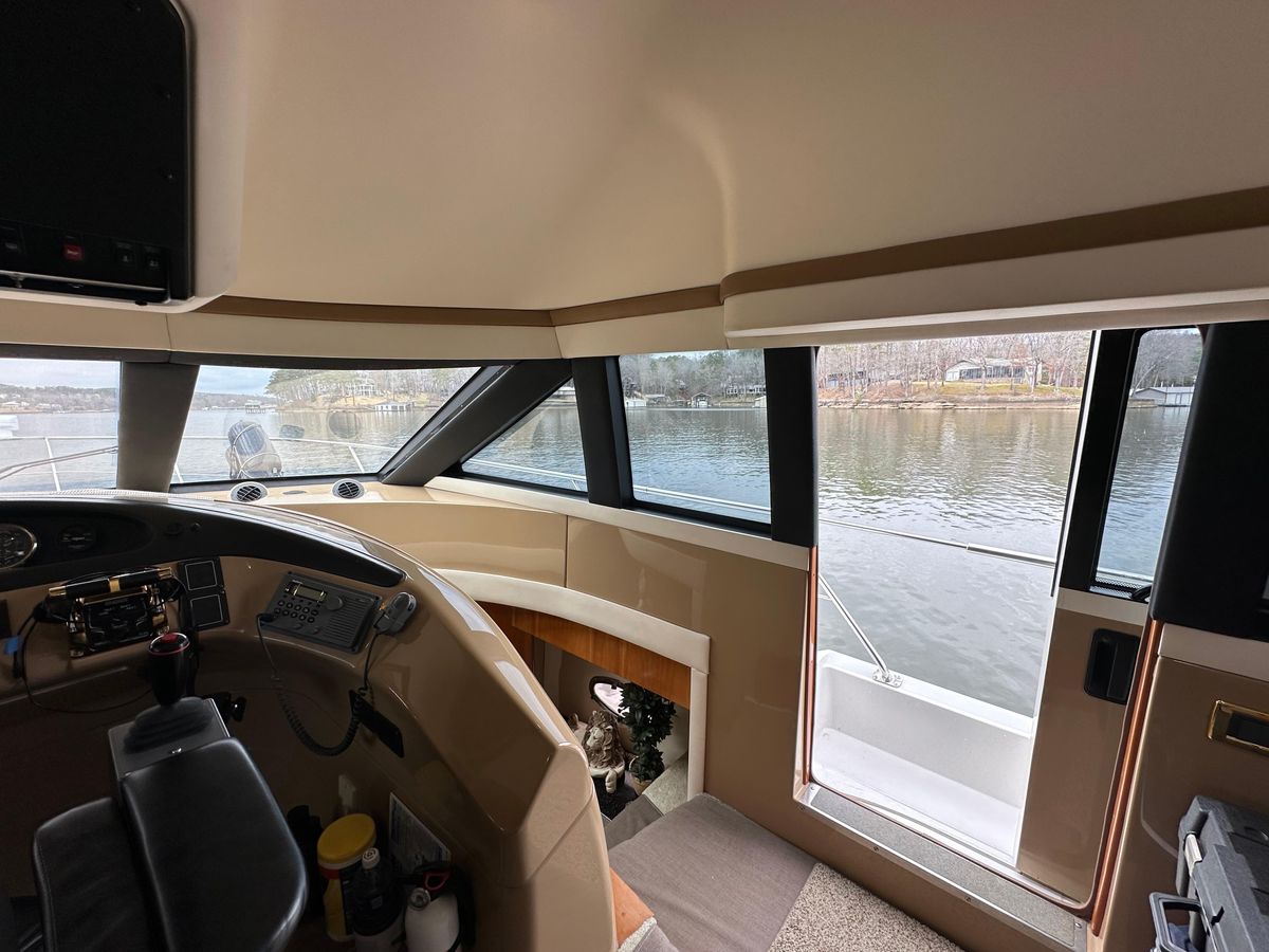 2001 Carver 59 