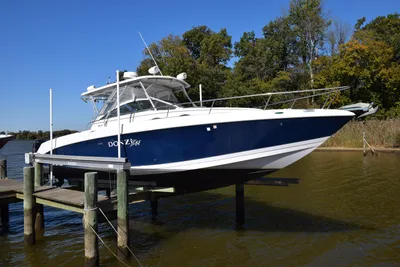 2005 Donzi 38 ZSF