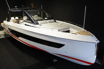 2025 Schaefer V44