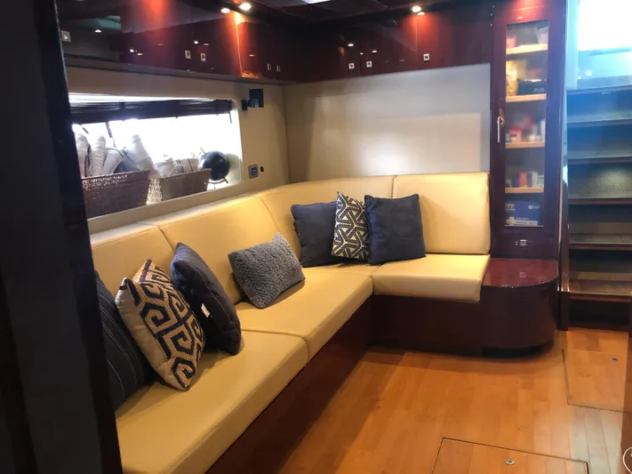 Highland Lass Yacht Photos Pics 