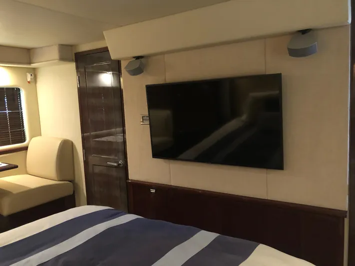 Highland Lass Yacht Photos Pics 