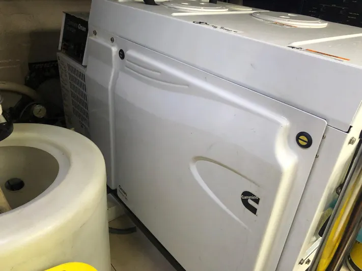 Highland Lass Yacht Photos Pics 