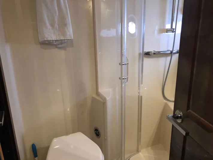 Highland Lass Yacht Photos Pics 