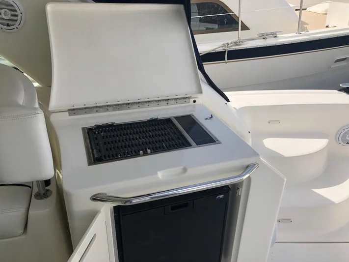 Highland Lass Yacht Photos Pics 