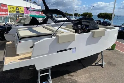 2021 De Antonio Yachts D28 Open