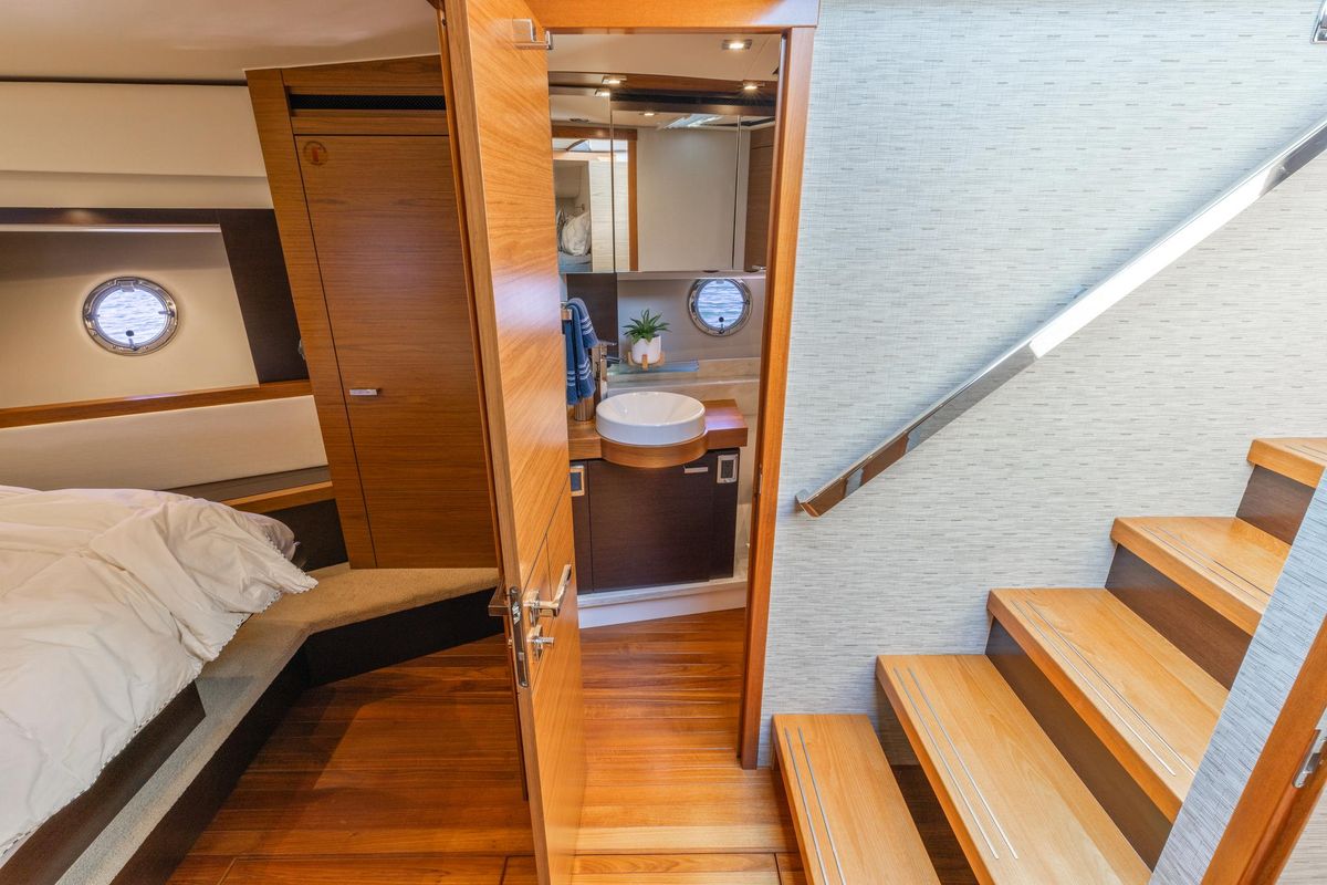 2017 Tiara Yachts 53 
