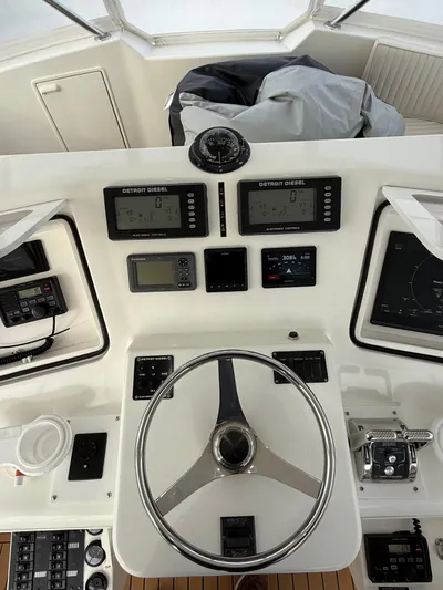 Split Decision Yacht Photos Pics Helm of 2005 Ocean Yachts 46 Super Sport with instruments.