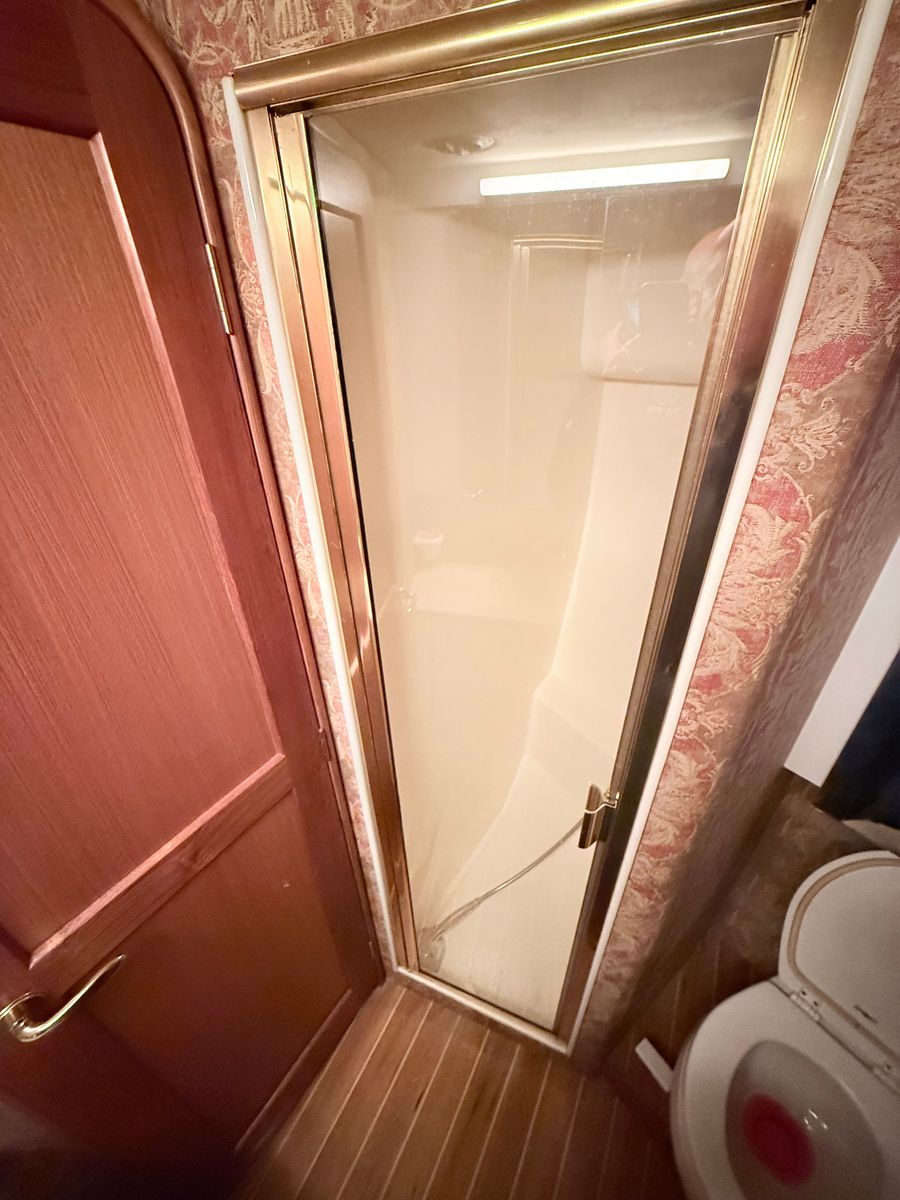 2005 Ocean Yachts 46 