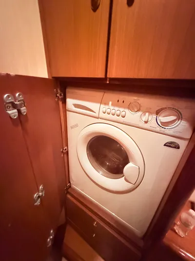 Split Decision Yacht Photos Pics 