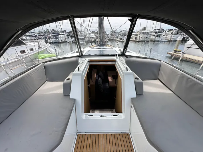 Edwina Yacht Photos Pics 