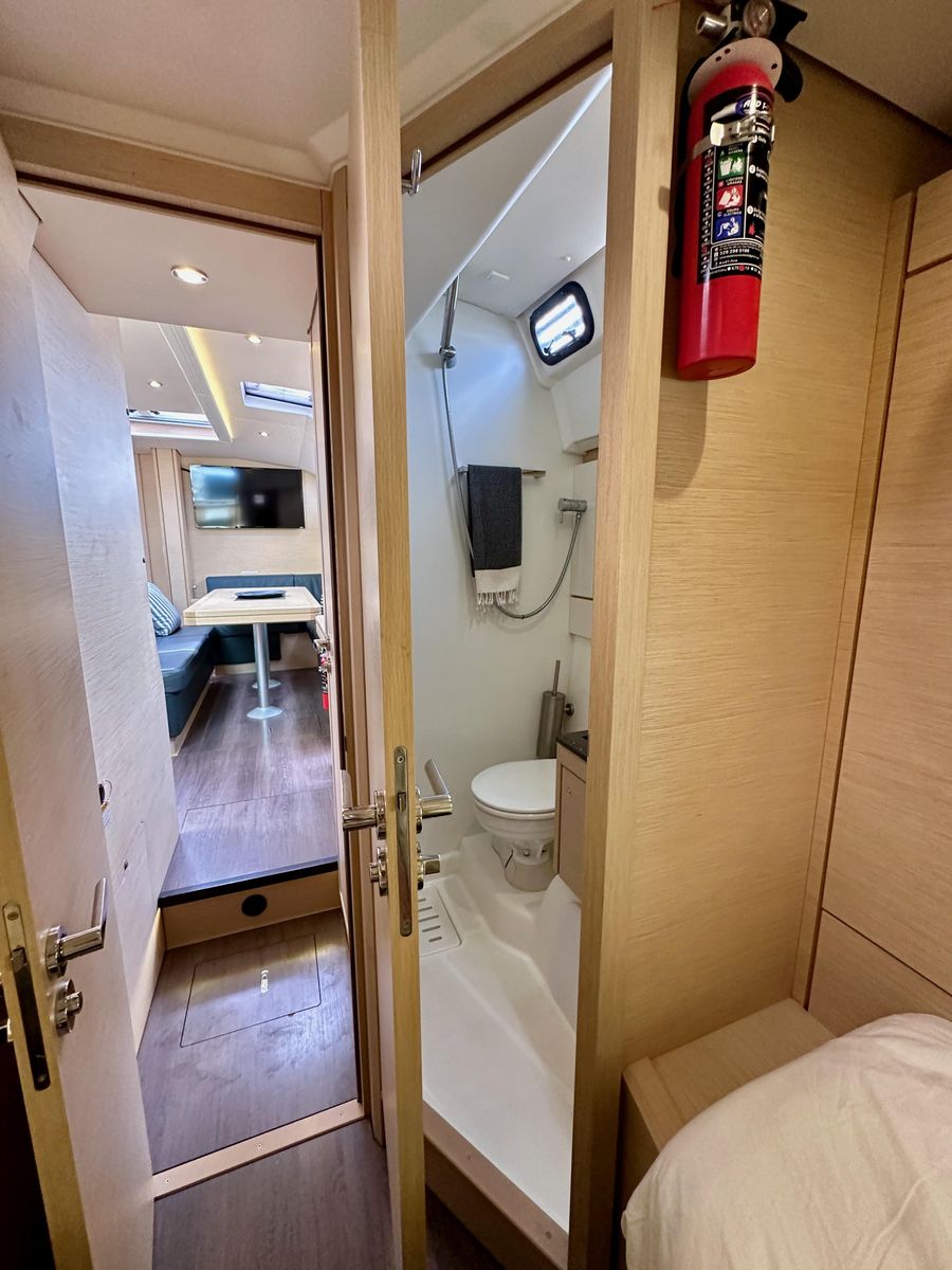 2018 Jeanneau 54 