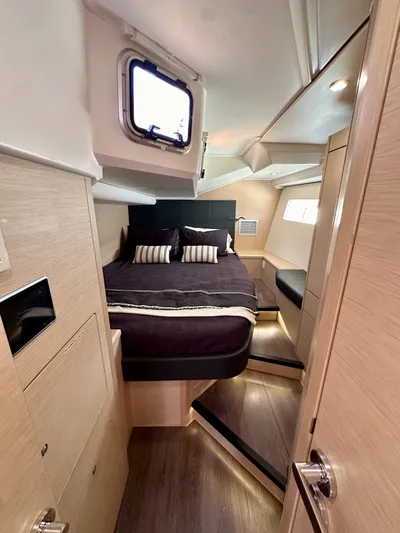 Edwina Yacht Photos Pics 