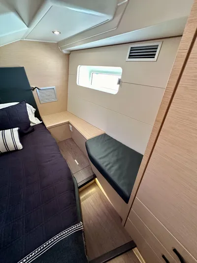 Edwina Yacht Photos Pics 