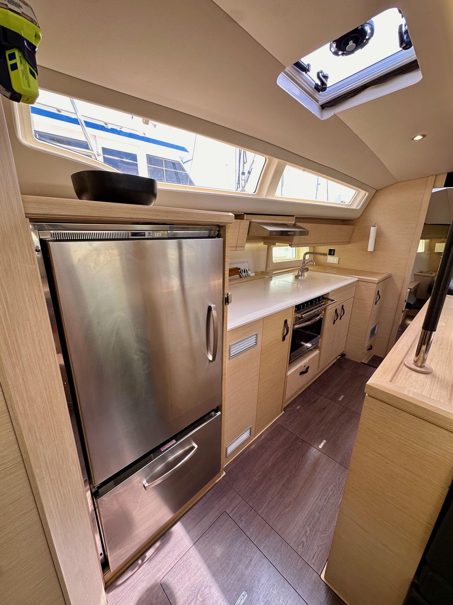 2018 Jeanneau 54 