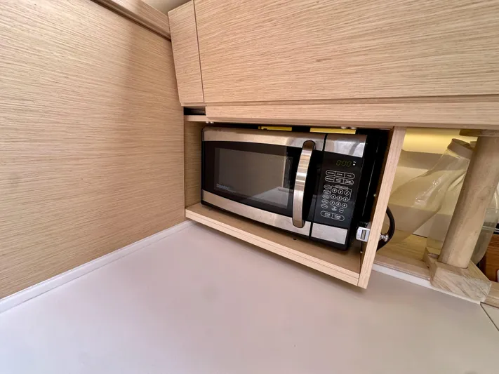 Edwina Yacht Photos Pics 