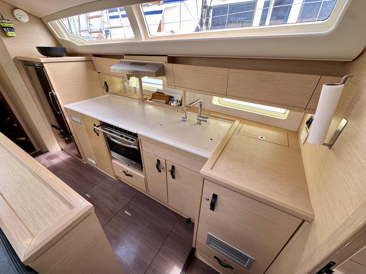 2018 Jeanneau 54 