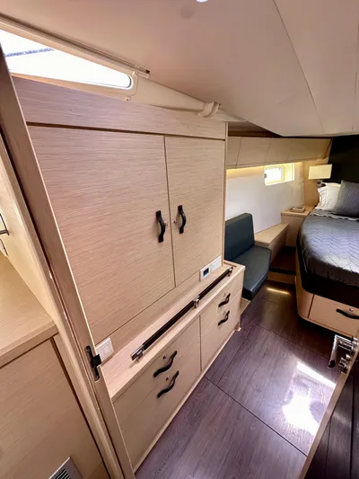 Edwina Yacht Photos Pics 