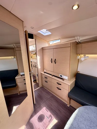 Edwina Yacht Photos Pics 