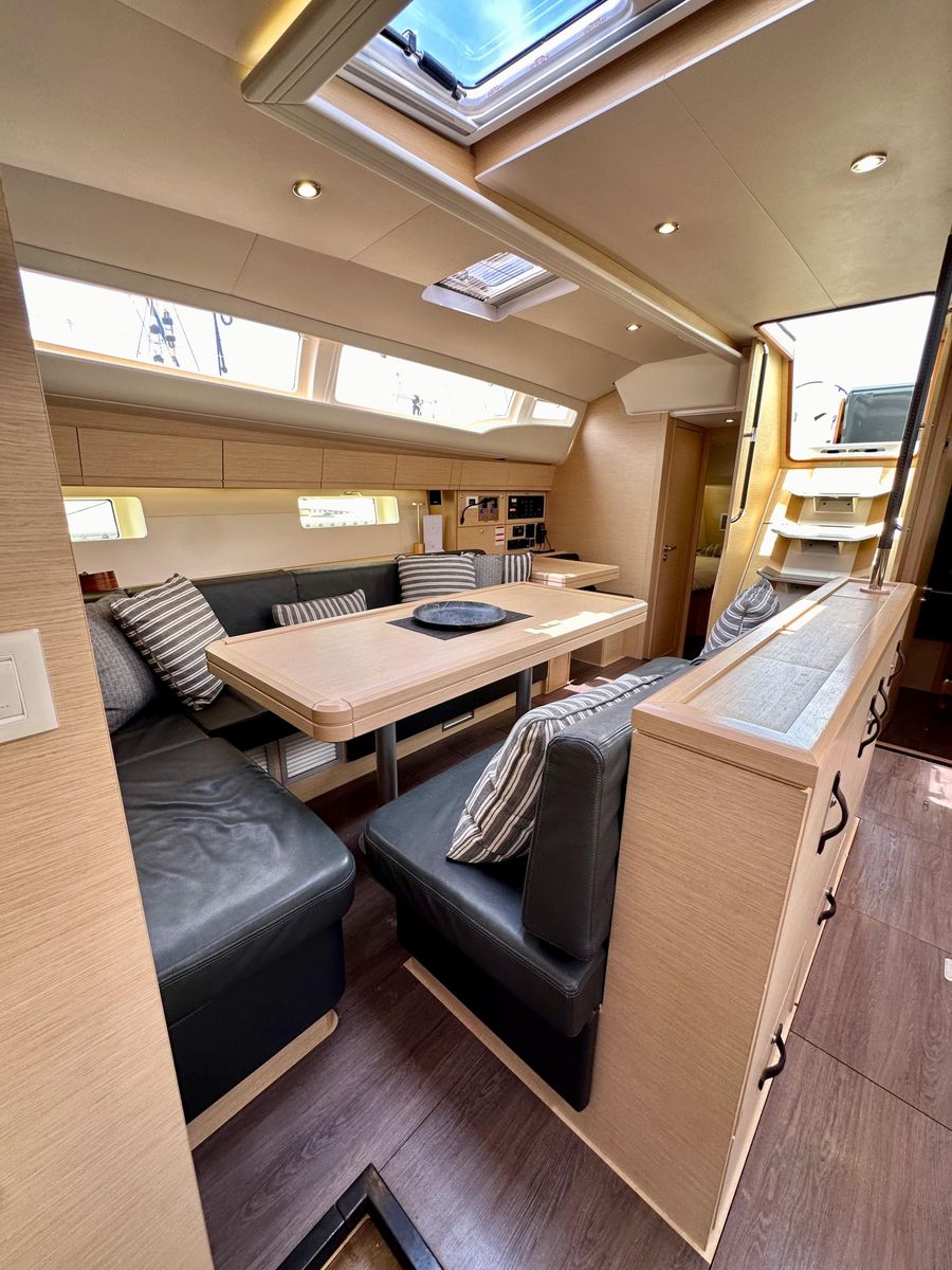 2018 Jeanneau 54 