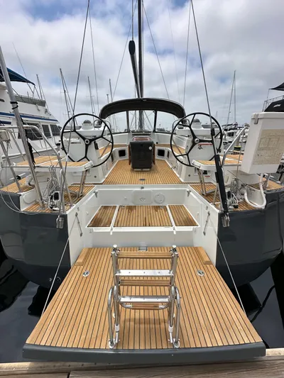 Edwina Yacht Photos Pics 