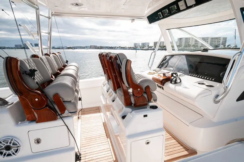 T/t Ukara Yacht Photos Pics 2021 Valhalla Boatworks V-46-GO ROUTE-Helm 2