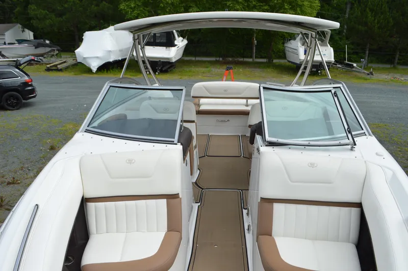 Nueve Yacht Photos Pics Cobalt 302 - Window and Door Open