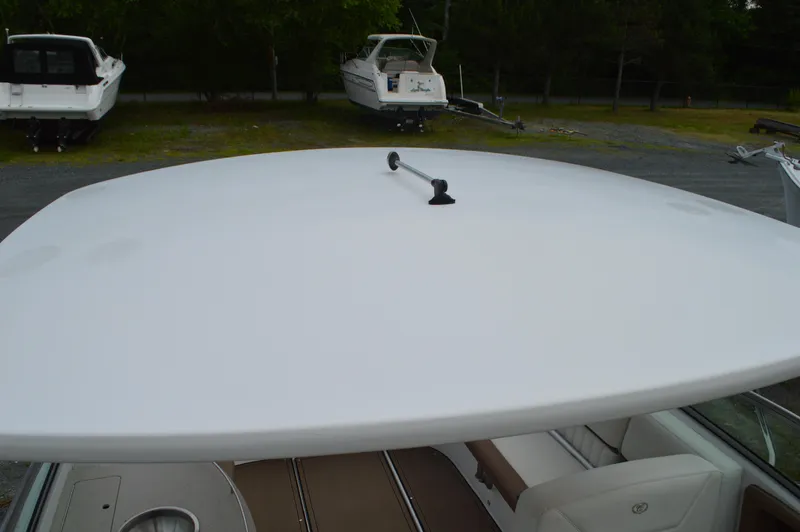 Nueve Yacht Photos Pics Cobalt 302 - Hardtop (2)