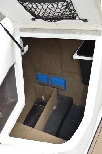 Nueve Yacht Photos Pics Cobalt 302 - Under Helm Storage