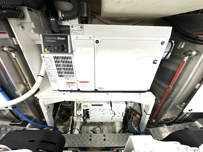  Yacht Photos Pics 2019 Prestige Yachts 590 Fly