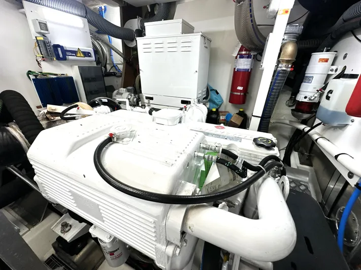  Yacht Photos Pics 2019 Prestige Yachts 590 Fly