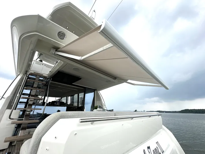  Yacht Photos Pics 2019 Prestige Yachts 590 Fly