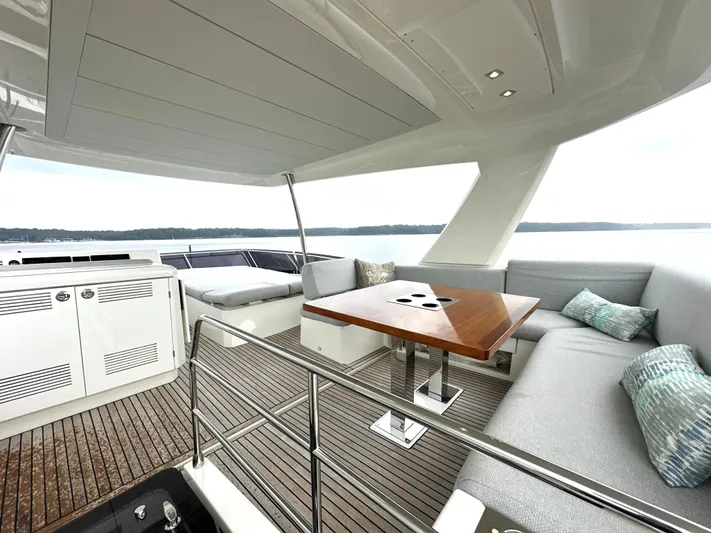  Yacht Photos Pics 2019 Prestige Yachts 590 Fly