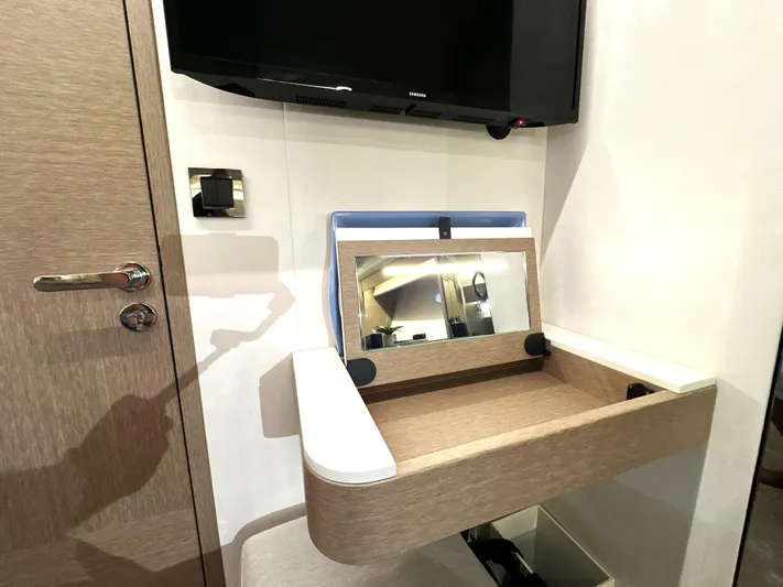  Yacht Photos Pics 2019 Prestige Yachts 590 Fly