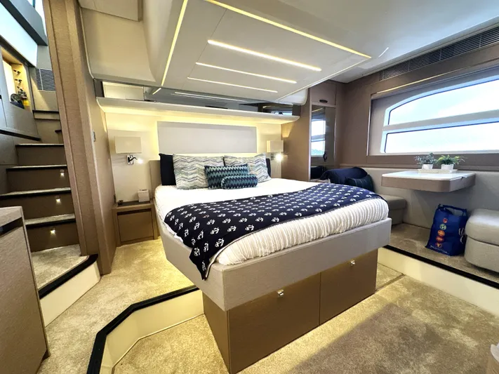  Yacht Photos Pics 2019 Prestige Yachts 590 Fly