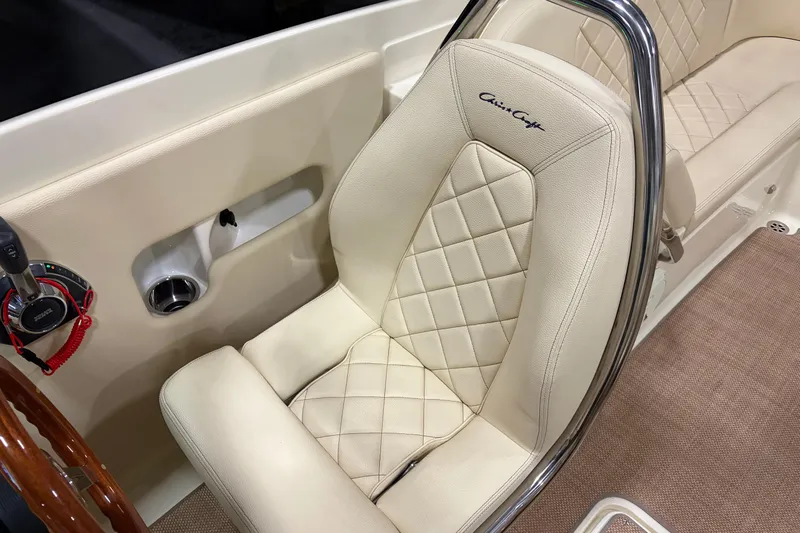  Yacht Photos Pics 2020 Chris-Craft Launch 28 GT interior with luxurious cream leather seating.