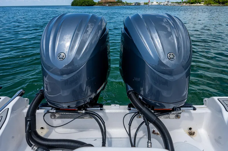 Settin Hooks Yacht Photos Pics Sea Fox 28 Settin Hooks - Twin Yamaha Engines