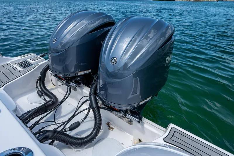 Settin Hooks Yacht Photos Pics Sea Fox 28 Settin Hooks - Twin Yamaha Engines