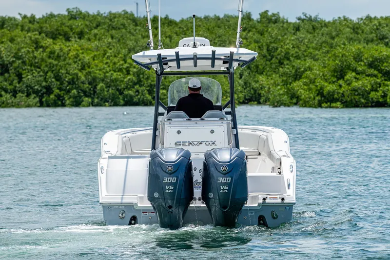 Settin Hooks Yacht Photos Pics Sea Fox 28 Settin Hooks - Aft Profile