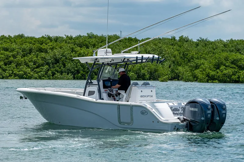 Settin Hooks Yacht Photos Pics Sea Fox 28 Settin Hooks - Profile